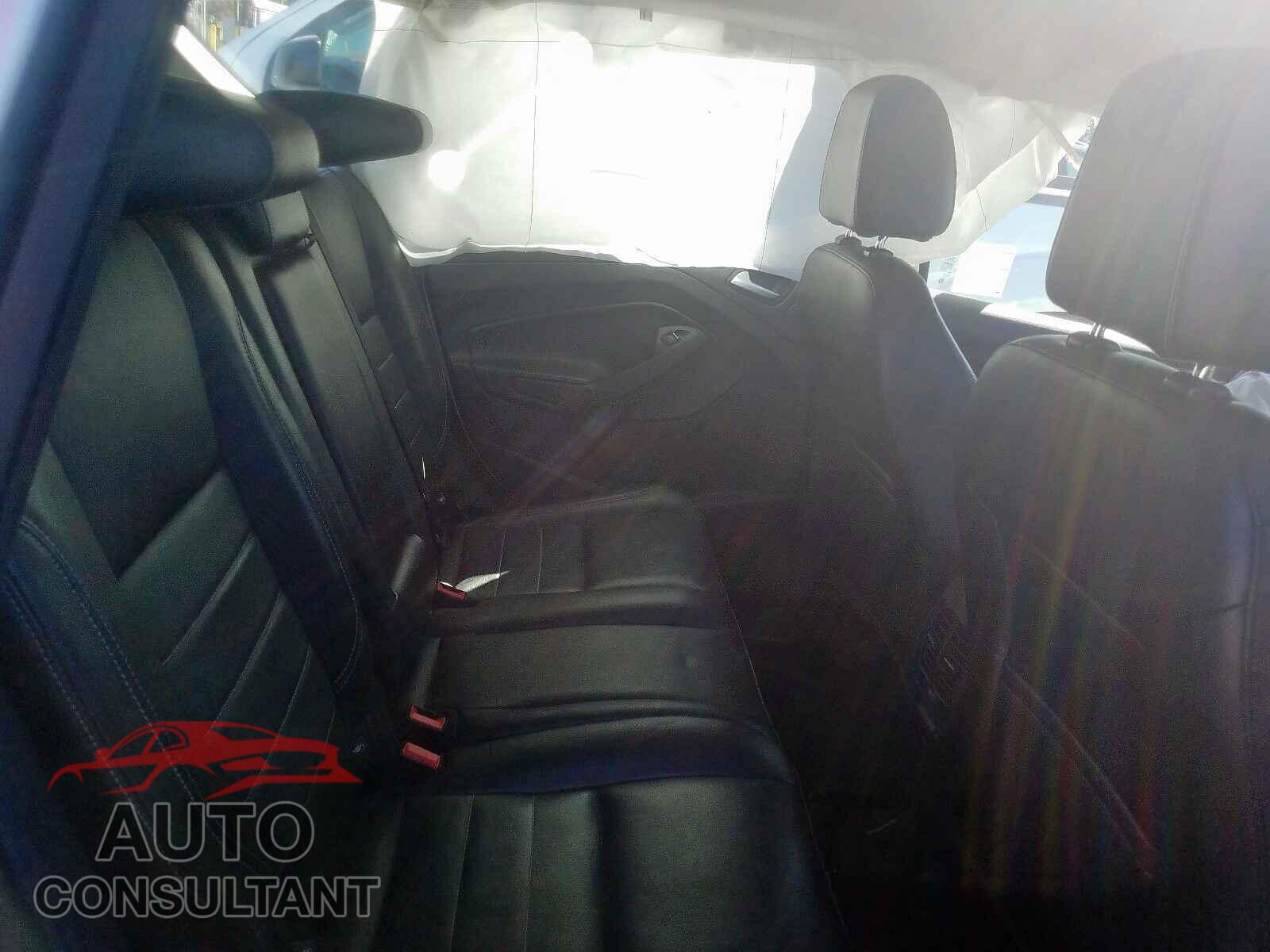 FORD CMAX 2015 - 1VWCT7A36HC019925