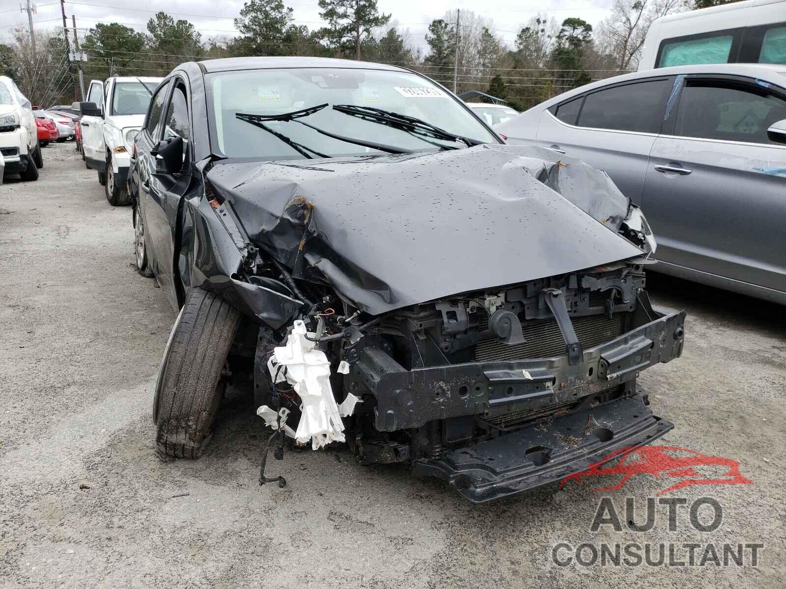 TOYOTA YARIS 2018 - 3MYDLBYV7JY304777