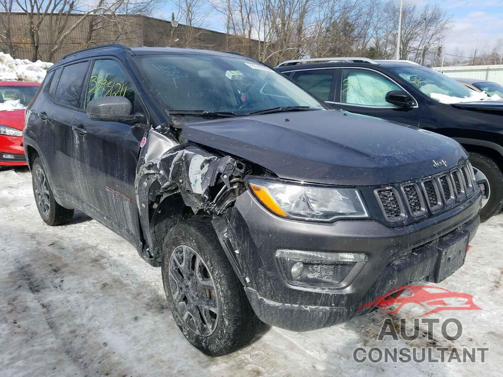 JEEP COMPASS 2019 - 3C4NJDDB4KT728559
