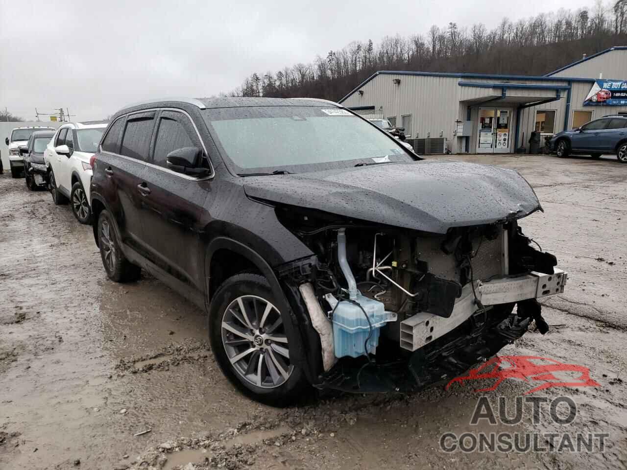 TOYOTA HIGHLANDER 2018 - 5TDJZRFH1JS552276