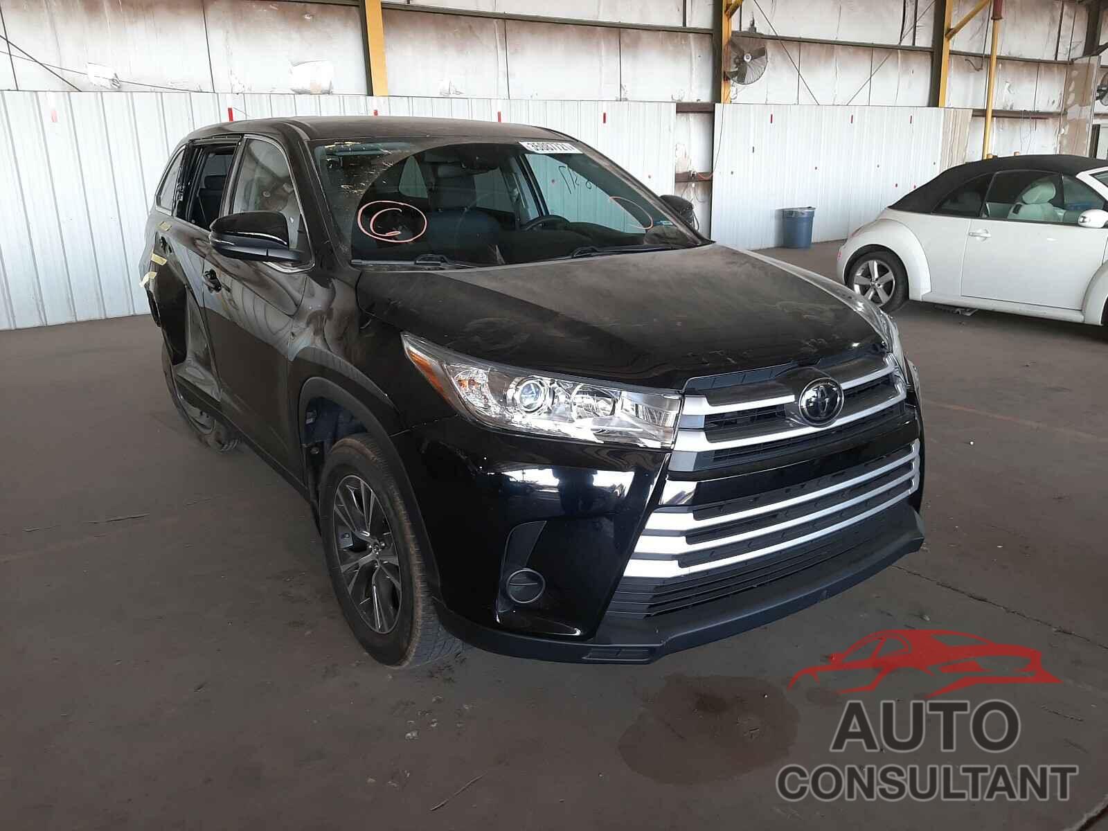 TOYOTA HIGHLANDER 2019 - 5TDBZRFH2KS921006