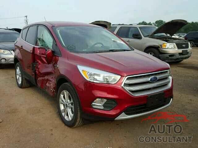 FORD ESCAPE 2017 - 1FMCU9GD5HUD03564