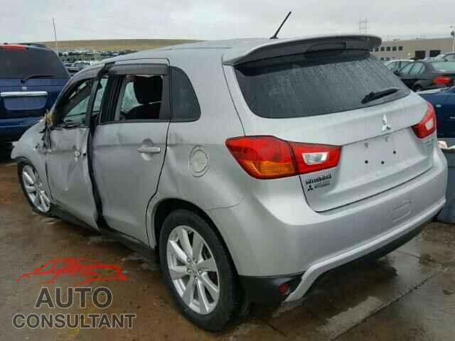 MITSUBISHI OUTLANDER 2015 - 4A4AP3AU1FE046086