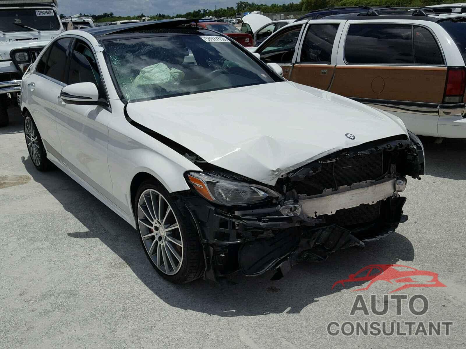 MERCEDES-BENZ C300 2016 - 55SWF4JB3GU112169