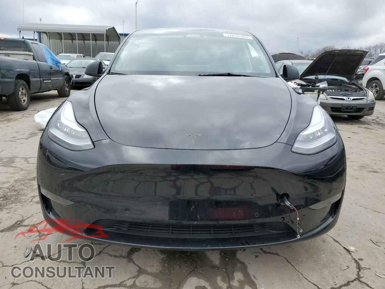 TESLA MODEL Y 2022 - 7SAYGDEE3NF328387