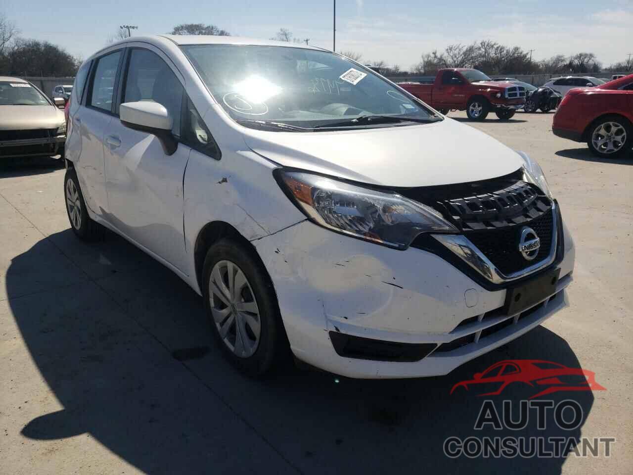 NISSAN VERSA 2018 - 3N1CE2CP3JL370773