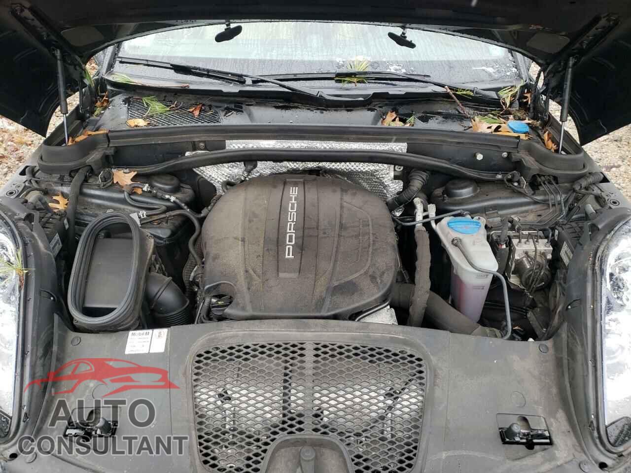 PORSCHE MACAN 2018 - WP1AA2A59JLB23835