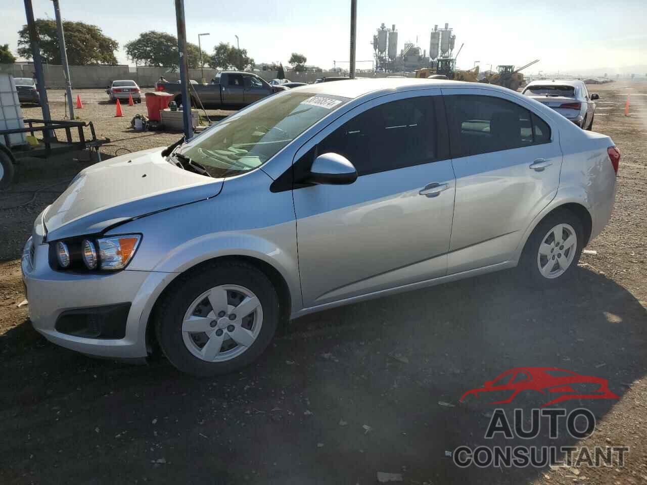 CHEVROLET SONIC 2016 - 1G1JA5SH2G4104731