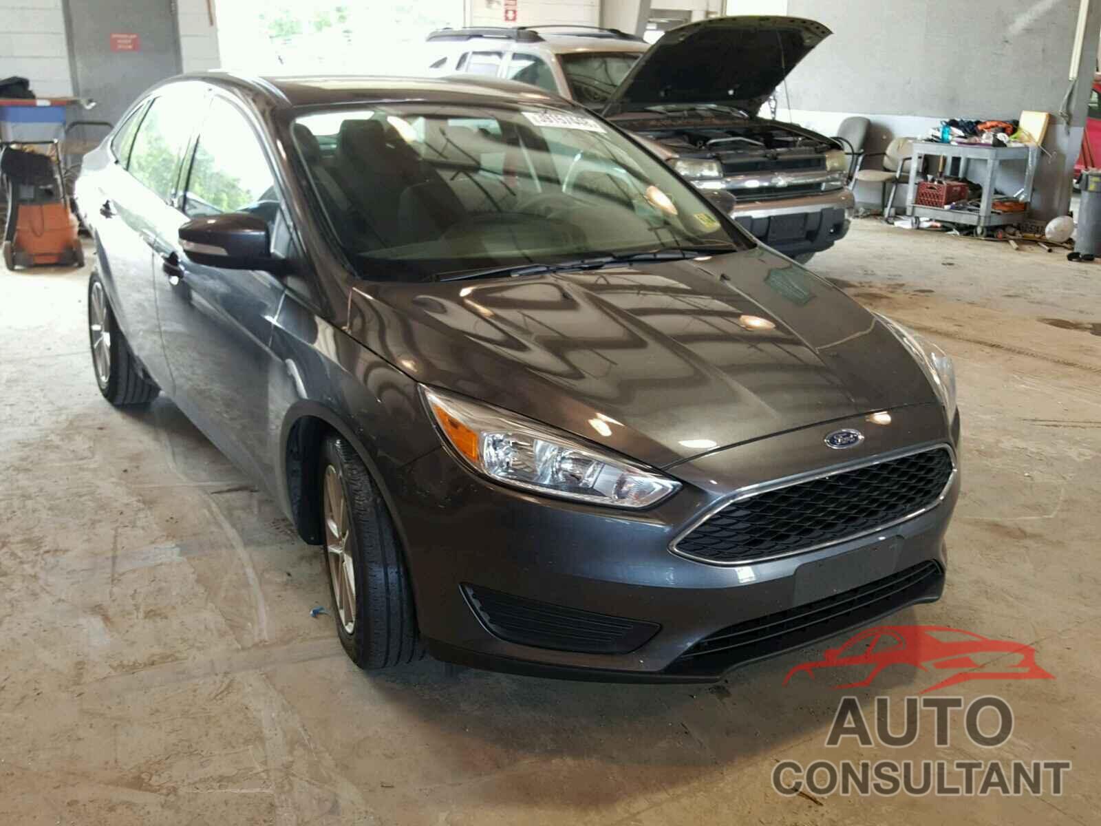 FORD FOCUS 2017 - 1FADP3F27HL275386