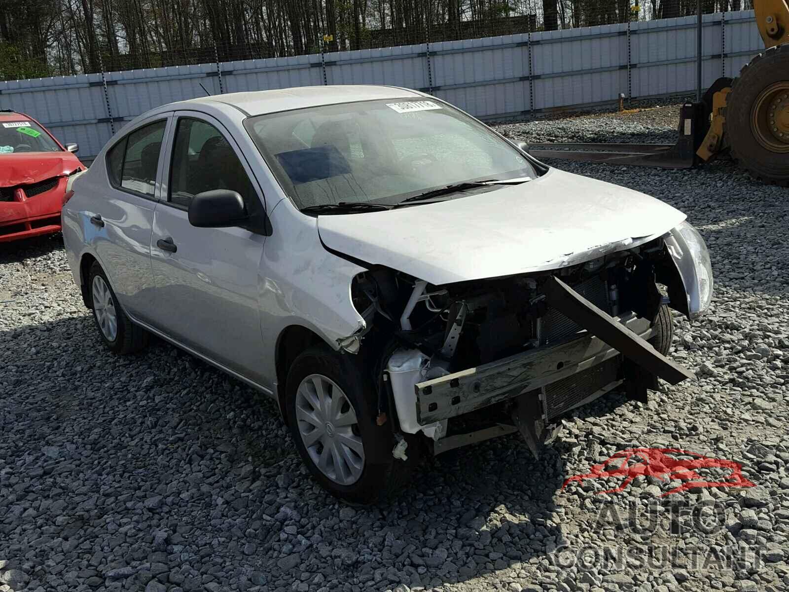 NISSAN VERSA 2015 - 3N1CN7AP7FL826040