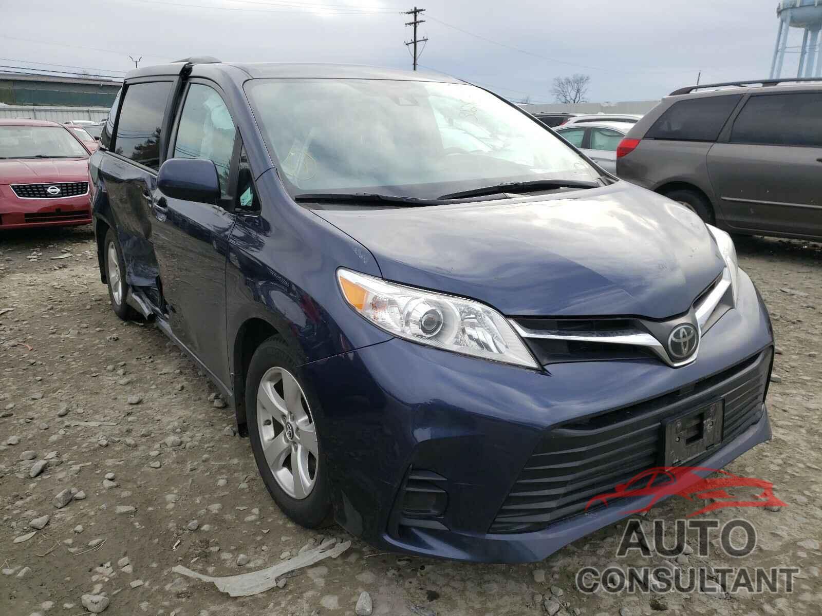 TOYOTA SIENNA 2018 - 5TDKZ3DC6JS917141