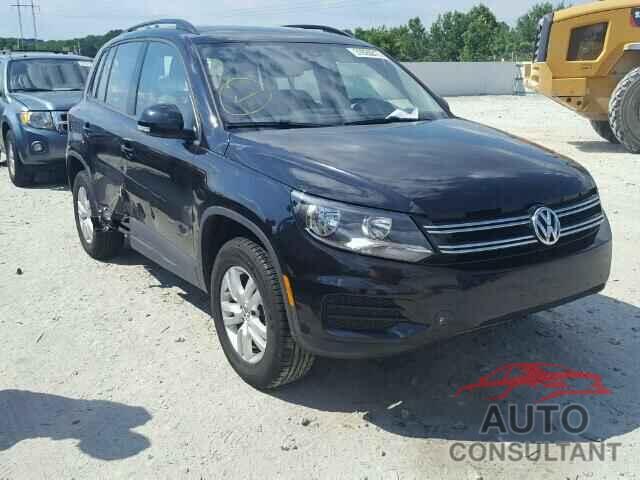 VOLKSWAGEN TIGUAN 2017 - WVGAV7AX9HK006854