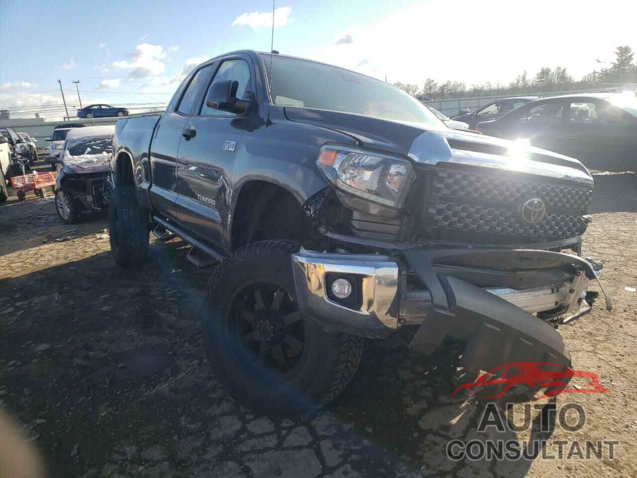 TOYOTA TUNDRA 2018 - 5TFUY5F15JX753720