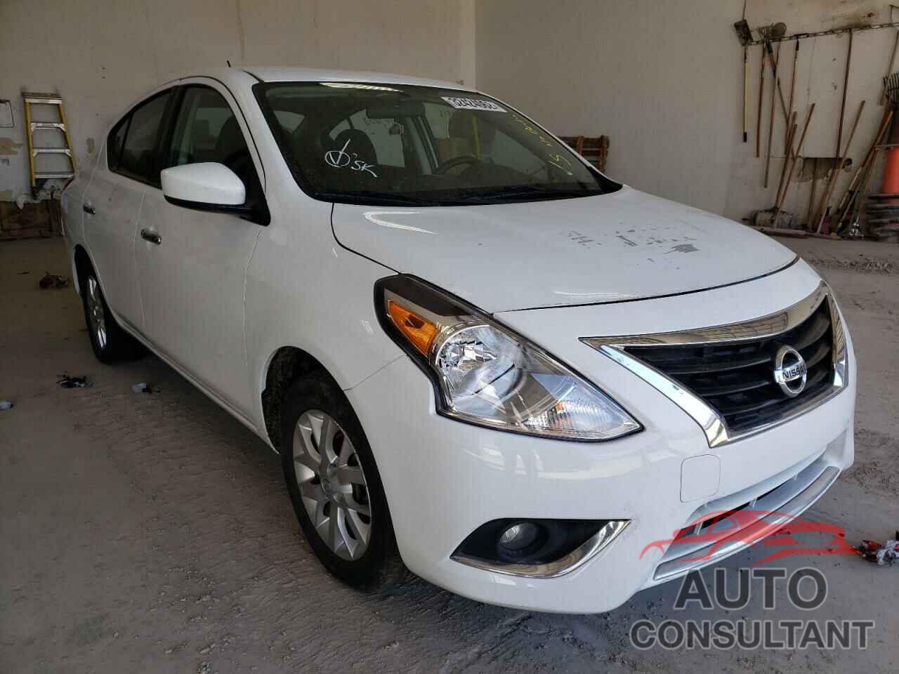 NISSAN VERSA 2018 - 3N1CN7APXJL845867