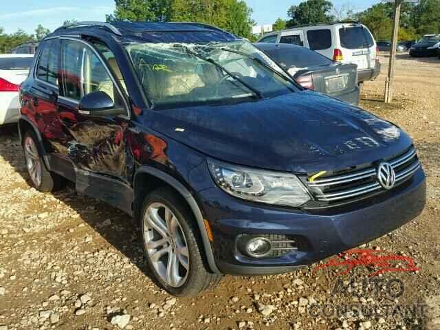 VOLKSWAGEN TIGUAN 2016 - WVGAV7AX3GW561015