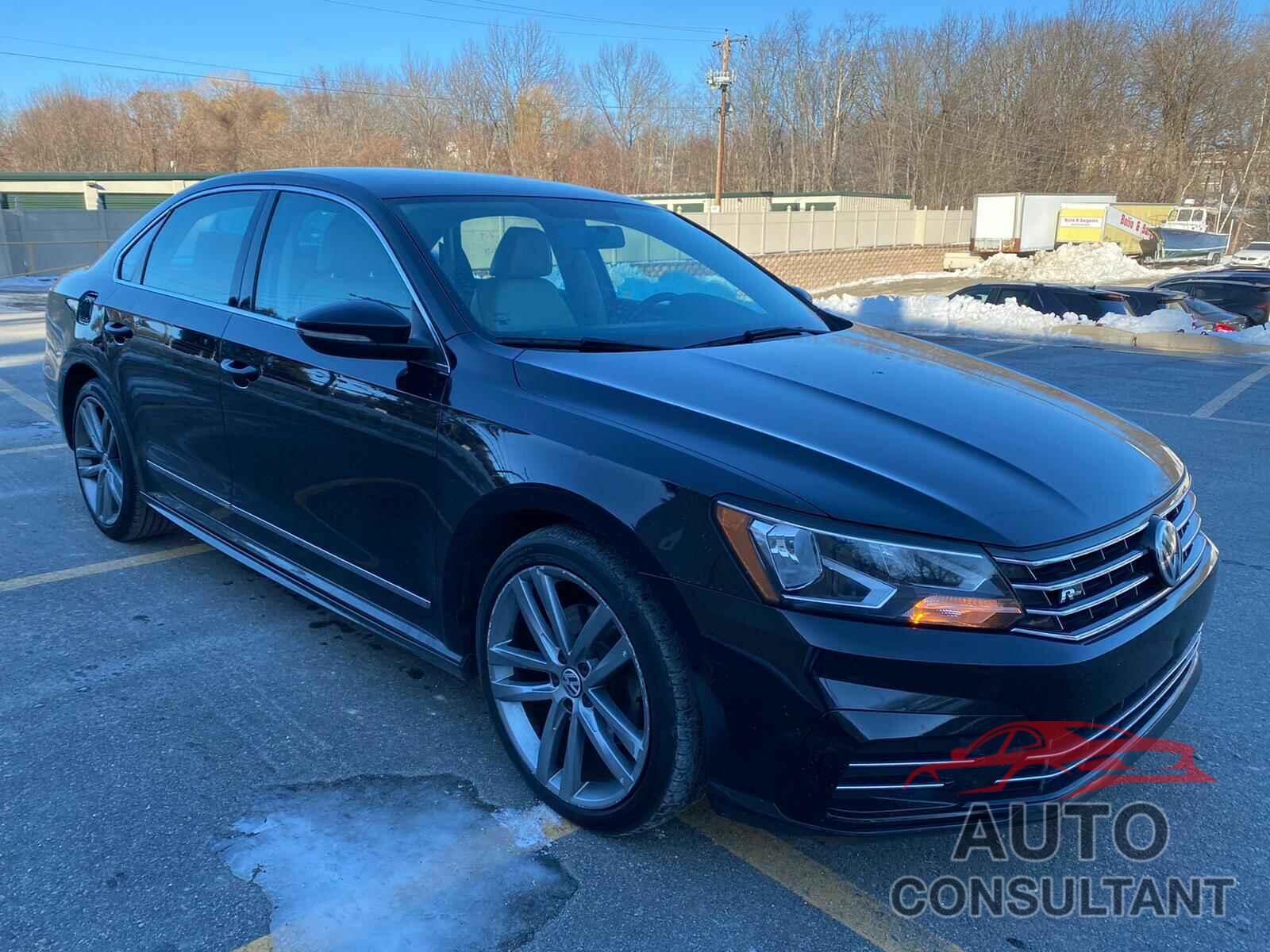 VOLKSWAGEN PASSAT 2017 - 1VWDT7A34HC056184