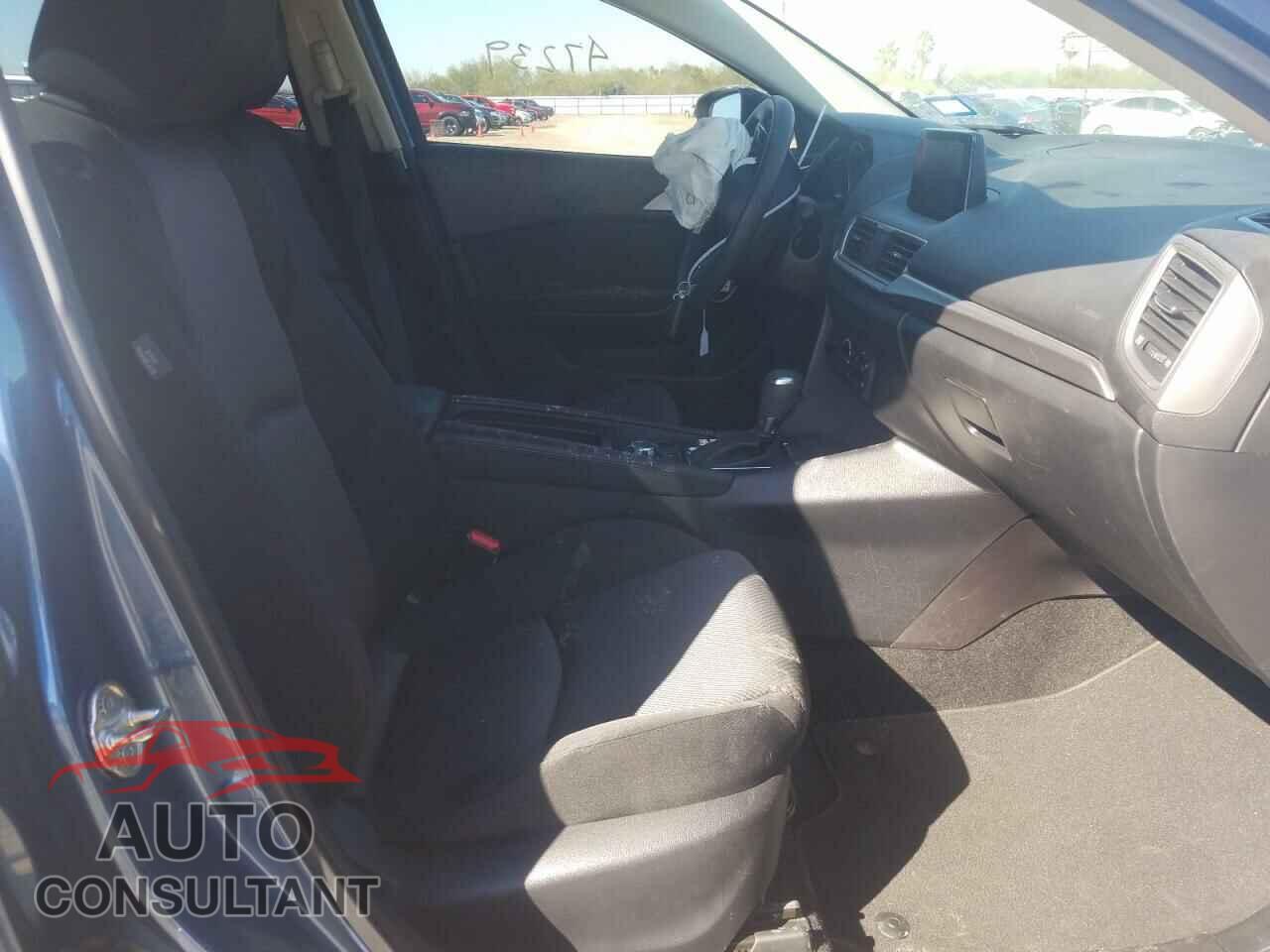 MAZDA 3 2017 - 3MZBN1U73HM115205