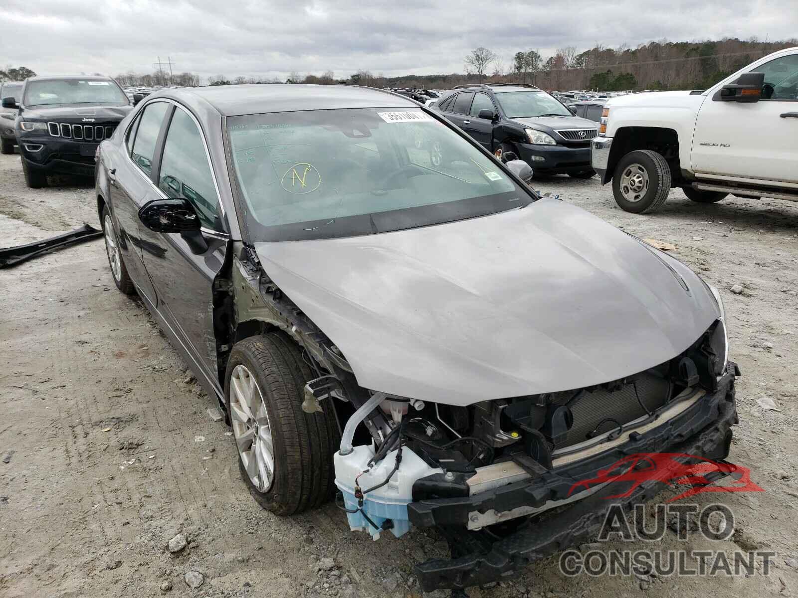 TOYOTA CAMRY 2018 - 4T1B11HK5JU550849