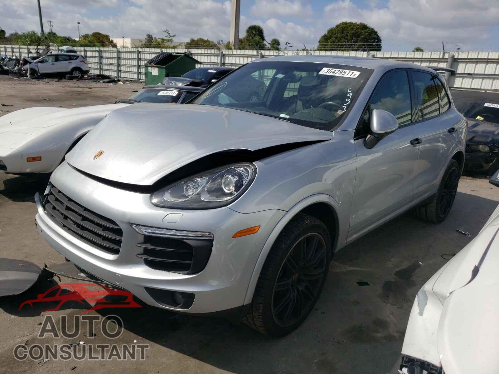 PORSCHE CAYENNE 2018 - WP1AA2A26JKA06953