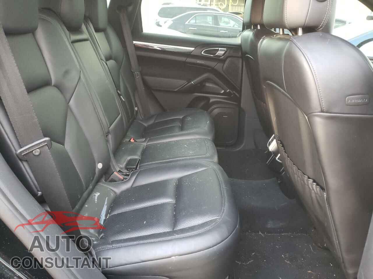 PORSCHE CAYENNE 2016 - WP1AA2A2XGLA00849