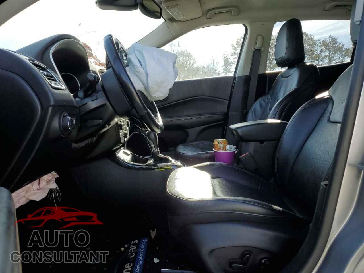JEEP COMPASS 2021 - 3C4NJCCB6MT573396