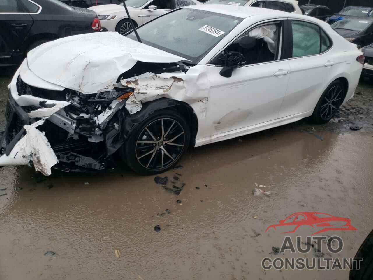 TOYOTA CAMRY 2024 - 4T1G11AK6RU202716