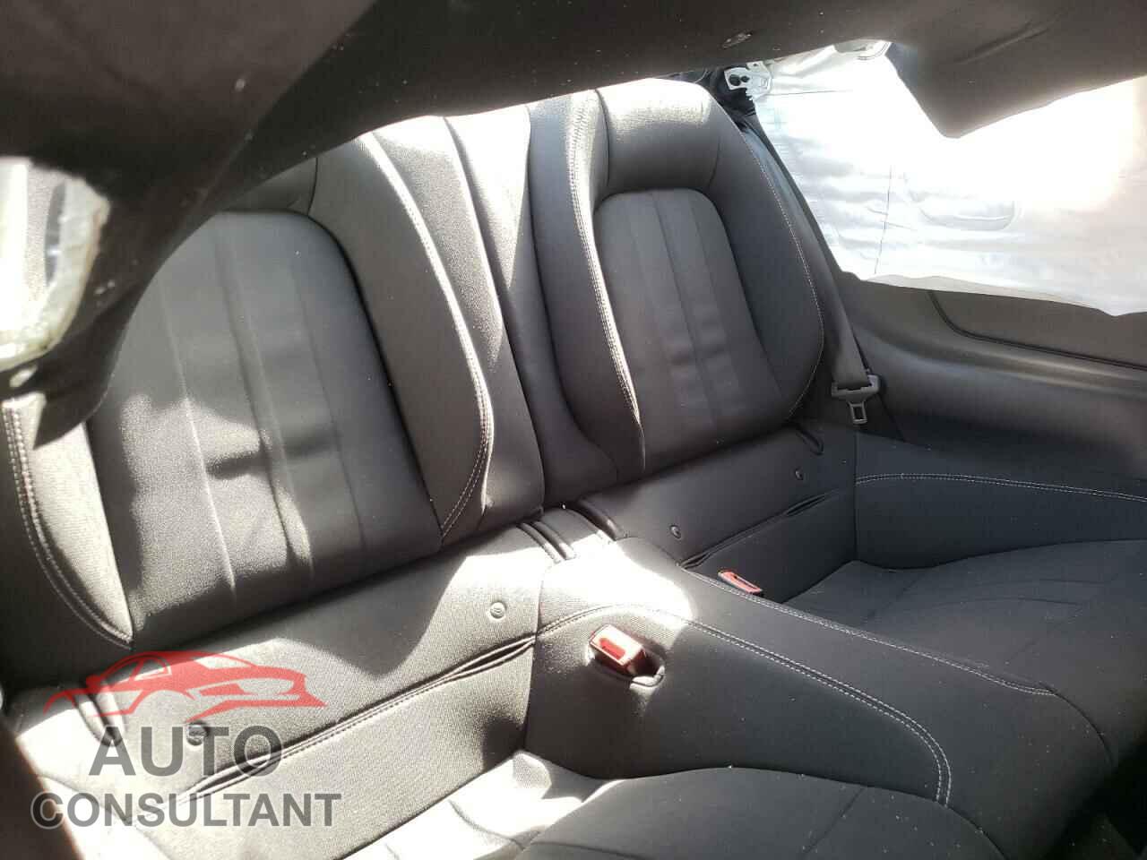 FORD MUSTANG 2018 - 1FA6P8TH3J5108743