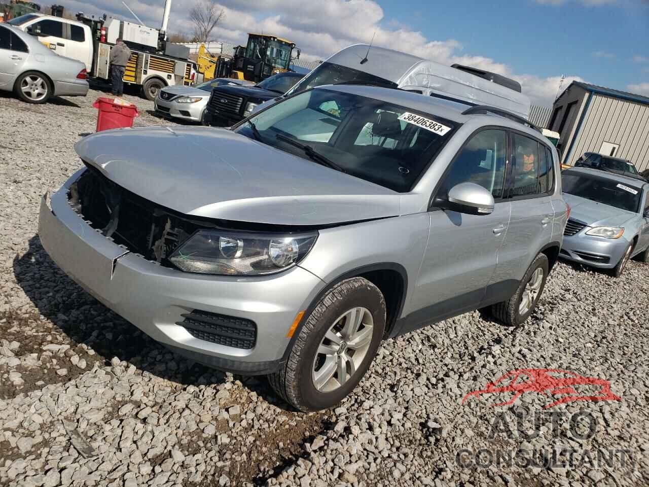 VOLKSWAGEN TIGUAN 2016 - WVGAV7AX4GW523311