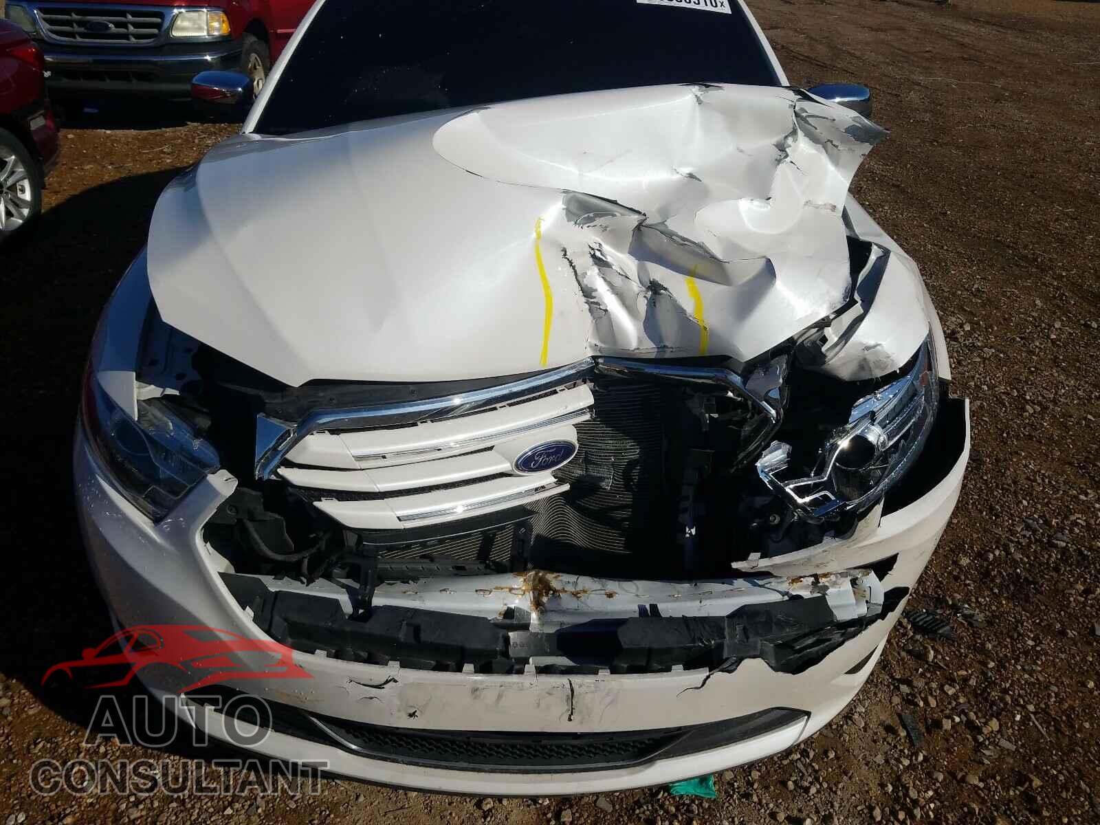 FORD TAURUS 2018 - 1FAHP2F87JG129519