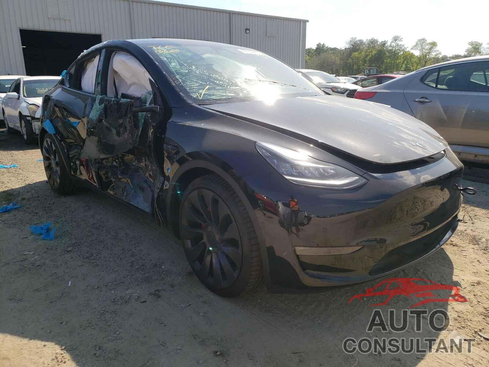 TESLA MODEL Y 2021 - 5YJYGDEF5MF079174
