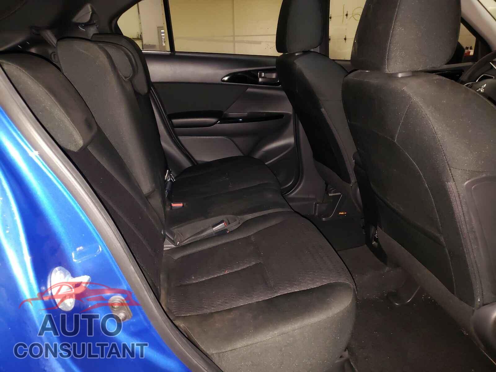 MITSUBISHI ECLIPSE 2018 - JA4AT4AAXJZ044167
