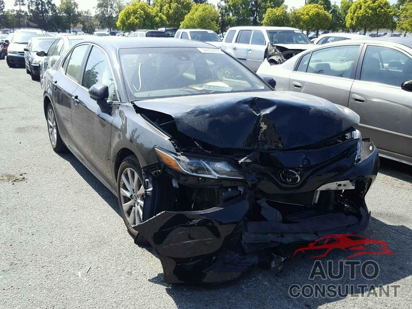 TOYOTA CAMRY 2018 - JTNB11HK4J3038036