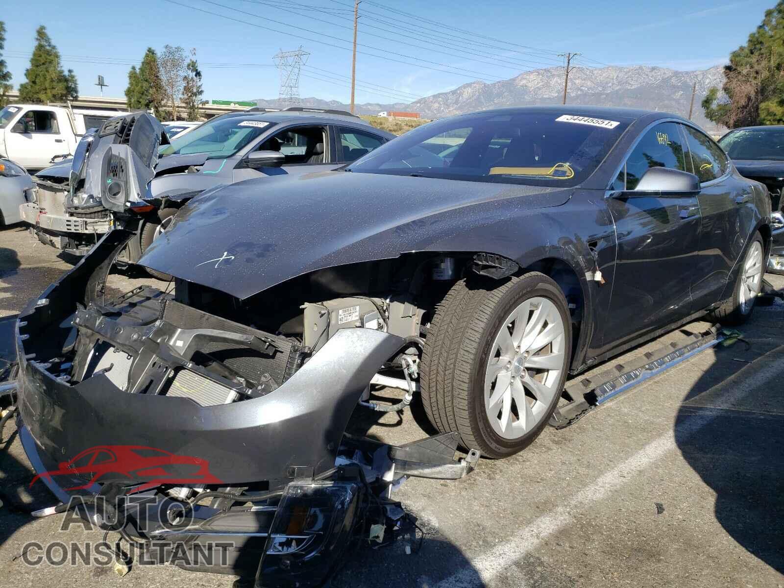 TESLA MODEL S 2018 - 5YJSA1E23JF246887