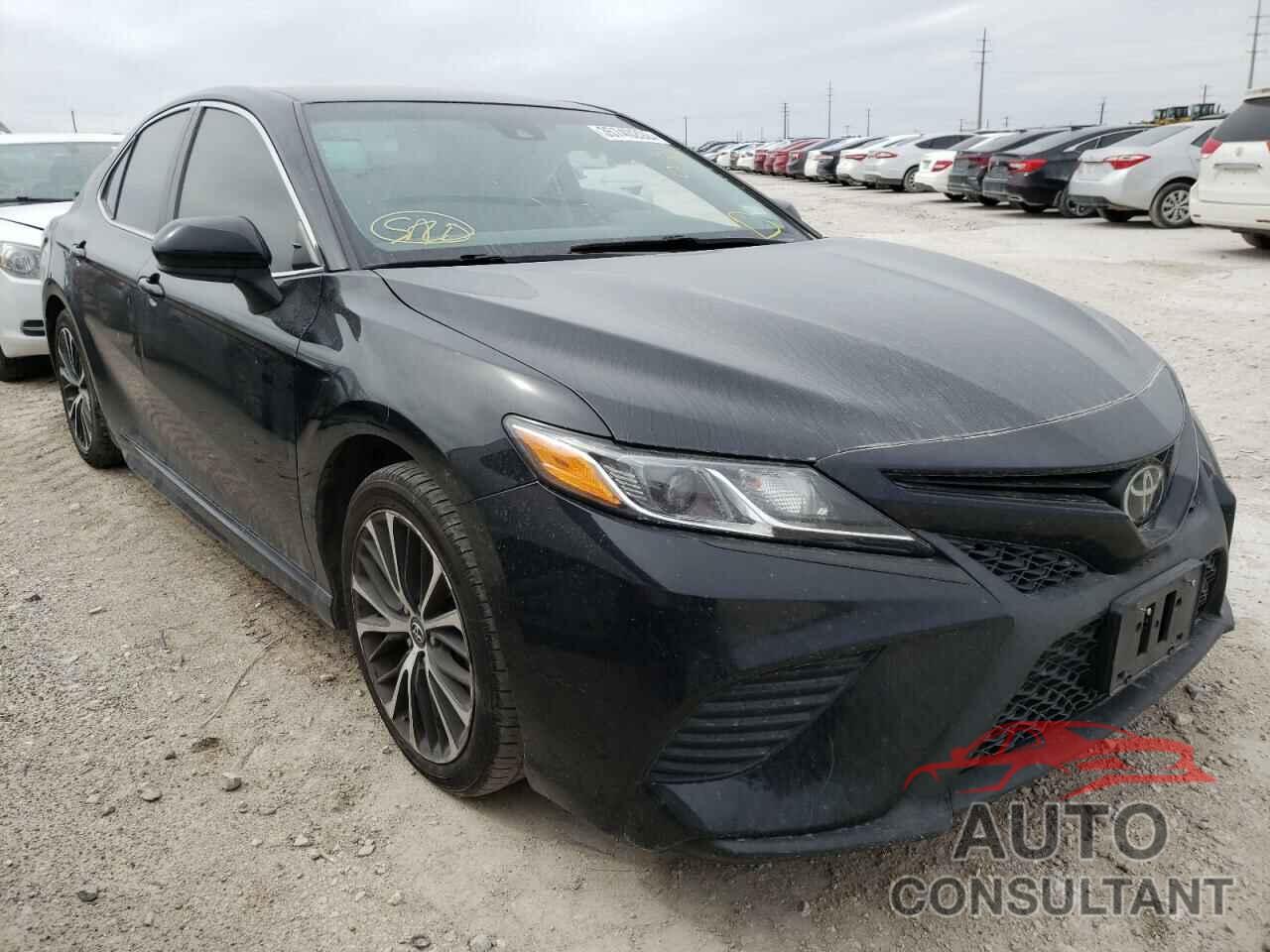 TOYOTA CAMRY 2018 - 4T1B11HK7JU087919