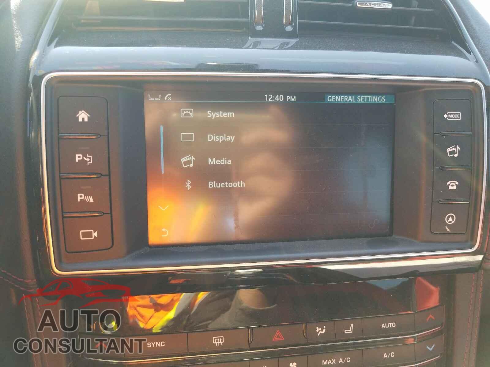 JAGUAR F-PACE 2017 - SADCK2BV3HA082313