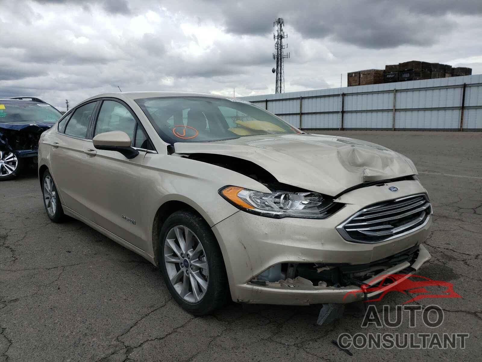 FORD FUSION 2017 - 3FA6P0LU4HR355081