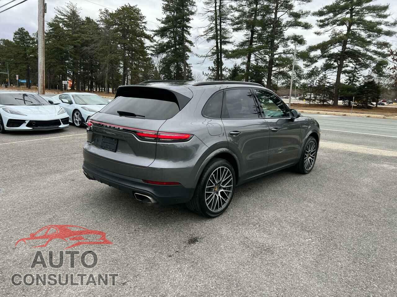 PORSCHE CAYENNE 2019 - WP1AA2AY9KDA13468