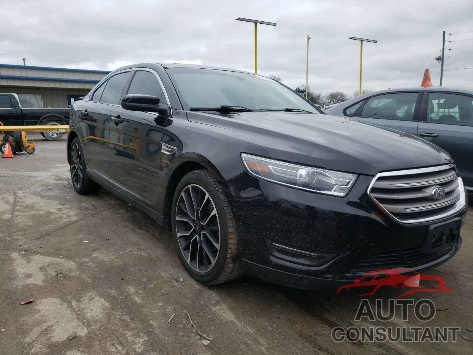 FORD TAURUS 2018 - 1FAHP2E81JG122860