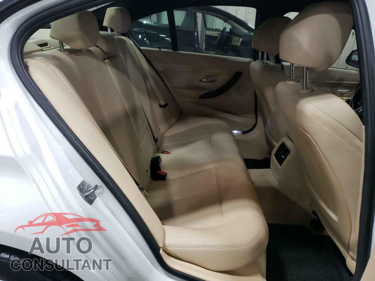BMW 3 SERIES 2016 - WBA8E5G58GNU21901