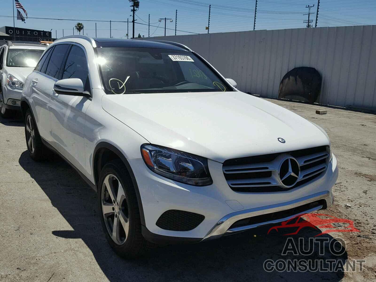 MERCEDES-BENZ GLC300 2017 - WDC0G4JB4HF117537