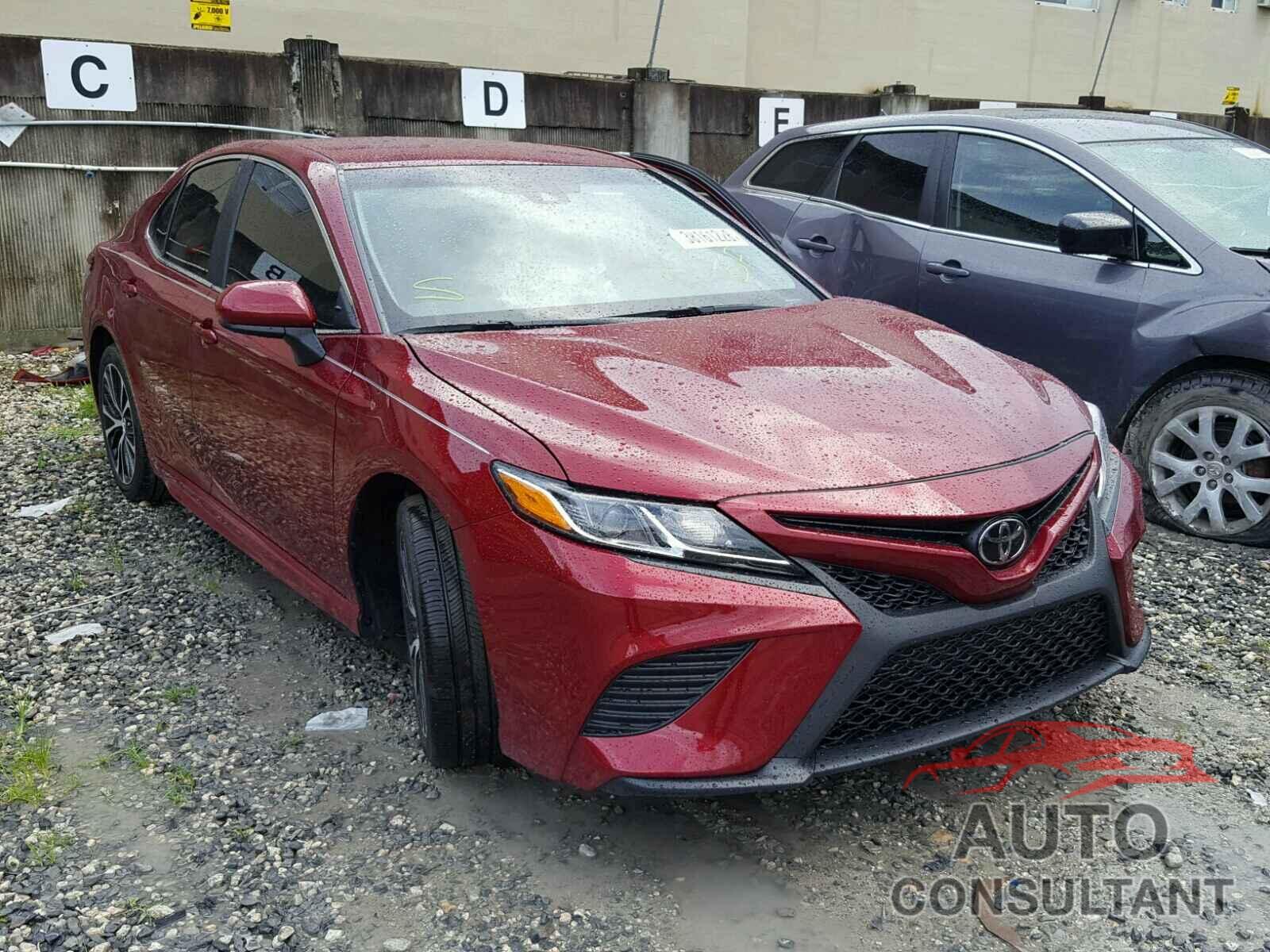 TOYOTA CAMRY 2018 - 4T1B11HKXJU620409