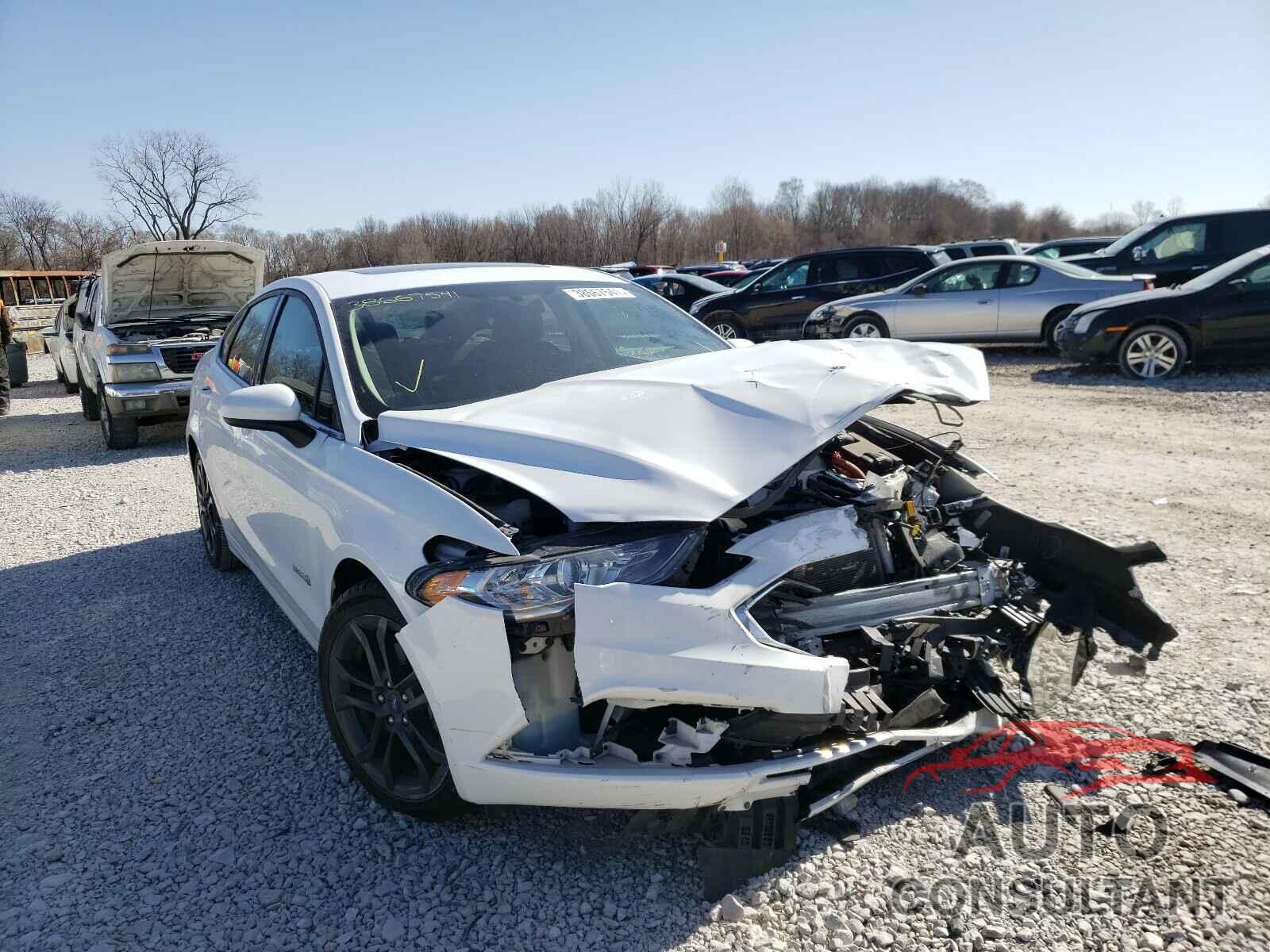 FORD FUSION 2018 - 3FA6P0LU9JR137921