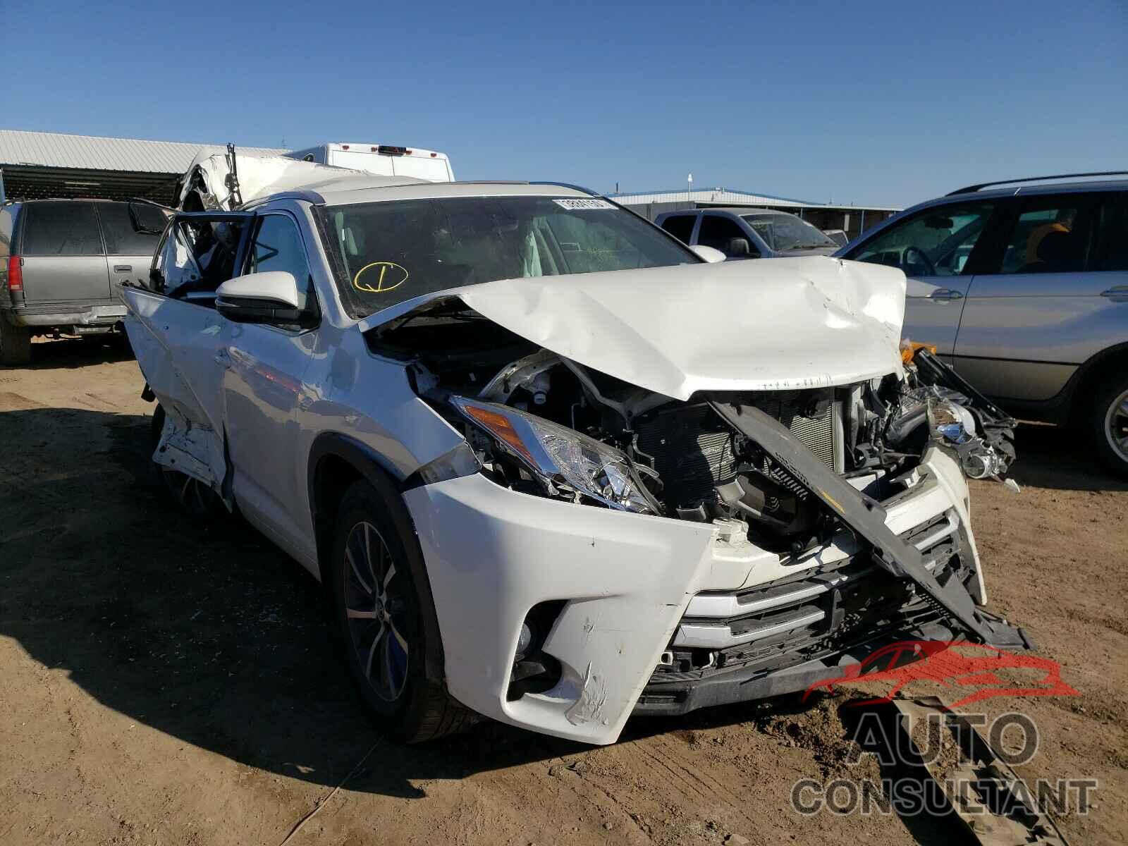 TOYOTA HIGHLANDER 2018 - 5TDJZRFH3JS537178