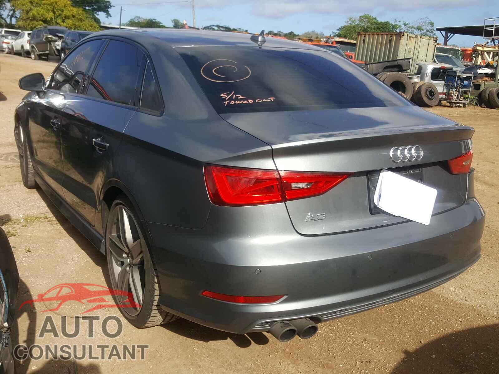 AUDI A3 2016 - WAUA7GFF6G1111772