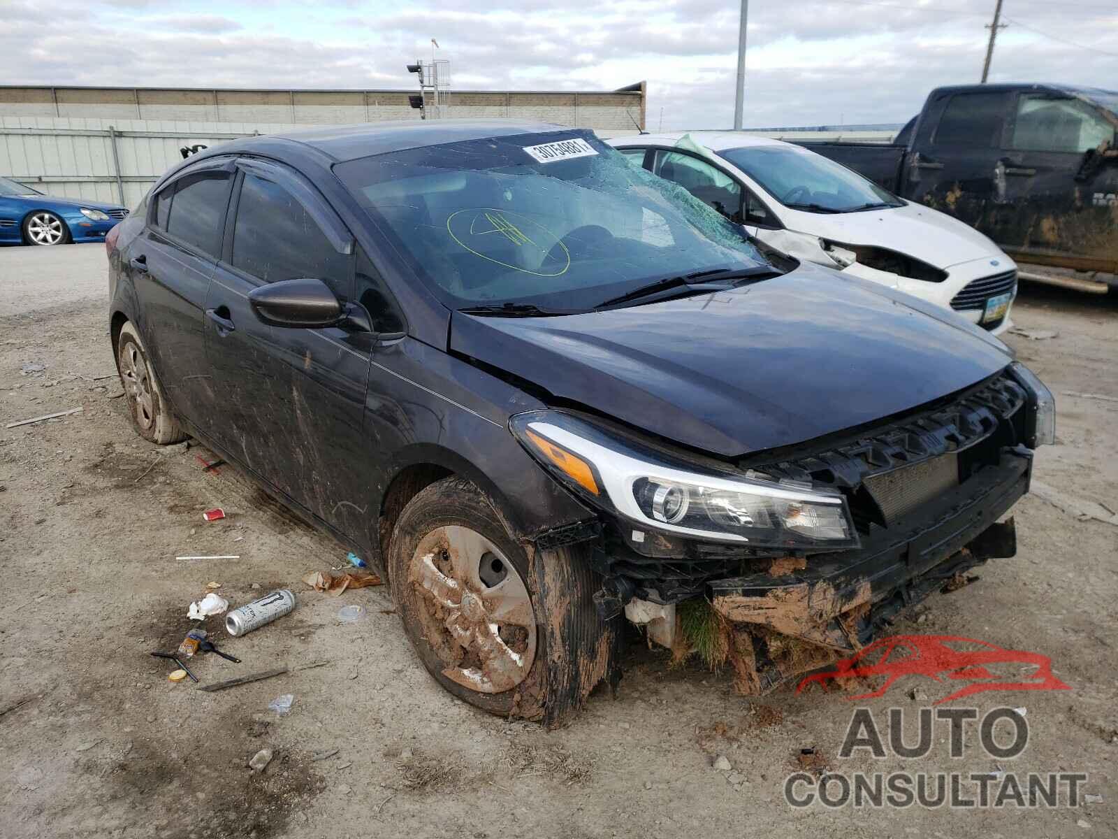 KIA FORTE 2018 - 3KPFL4A74JE194173