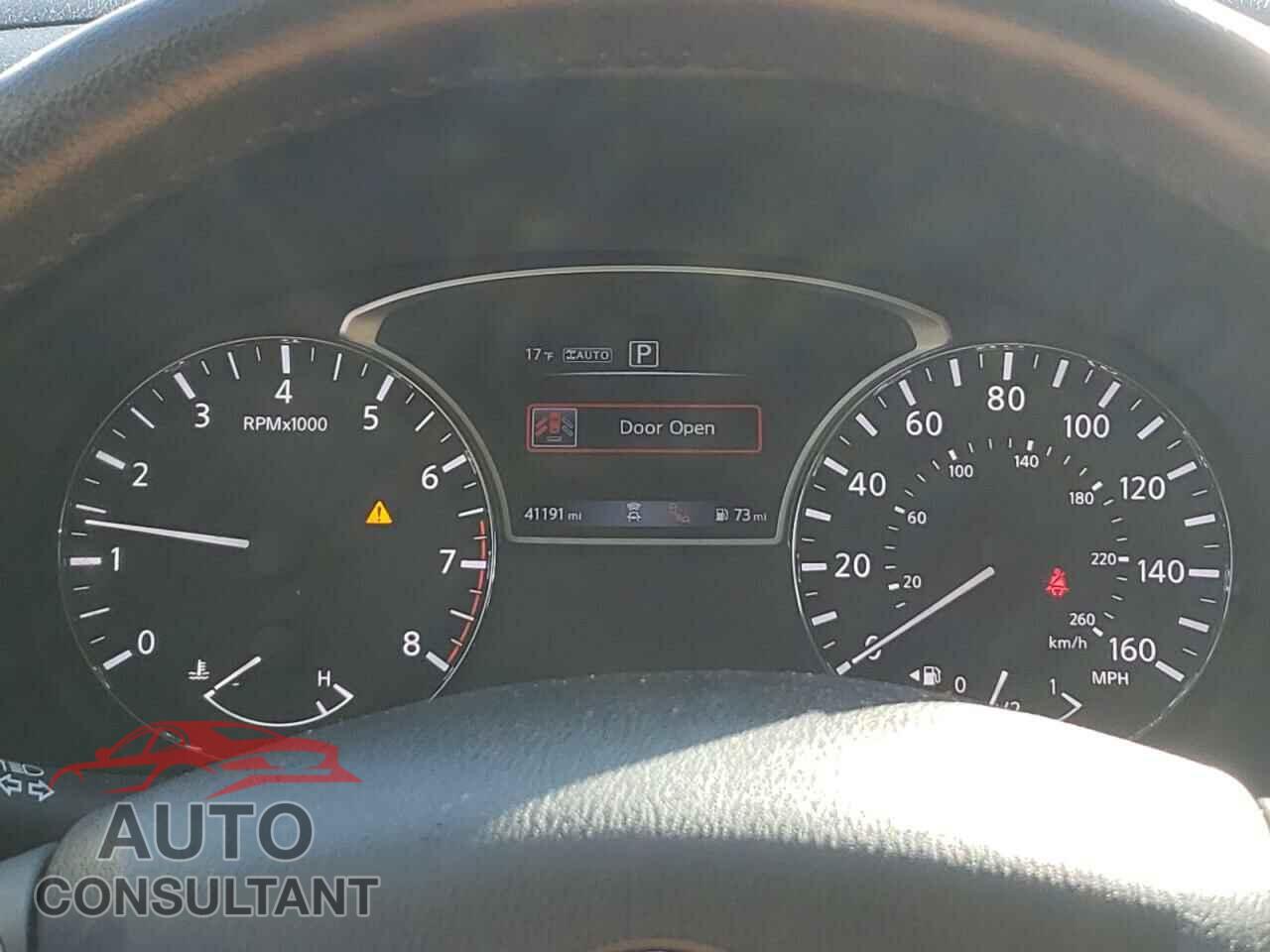 NISSAN PATHFINDER 2019 - 5N1DR2MM2KC616053