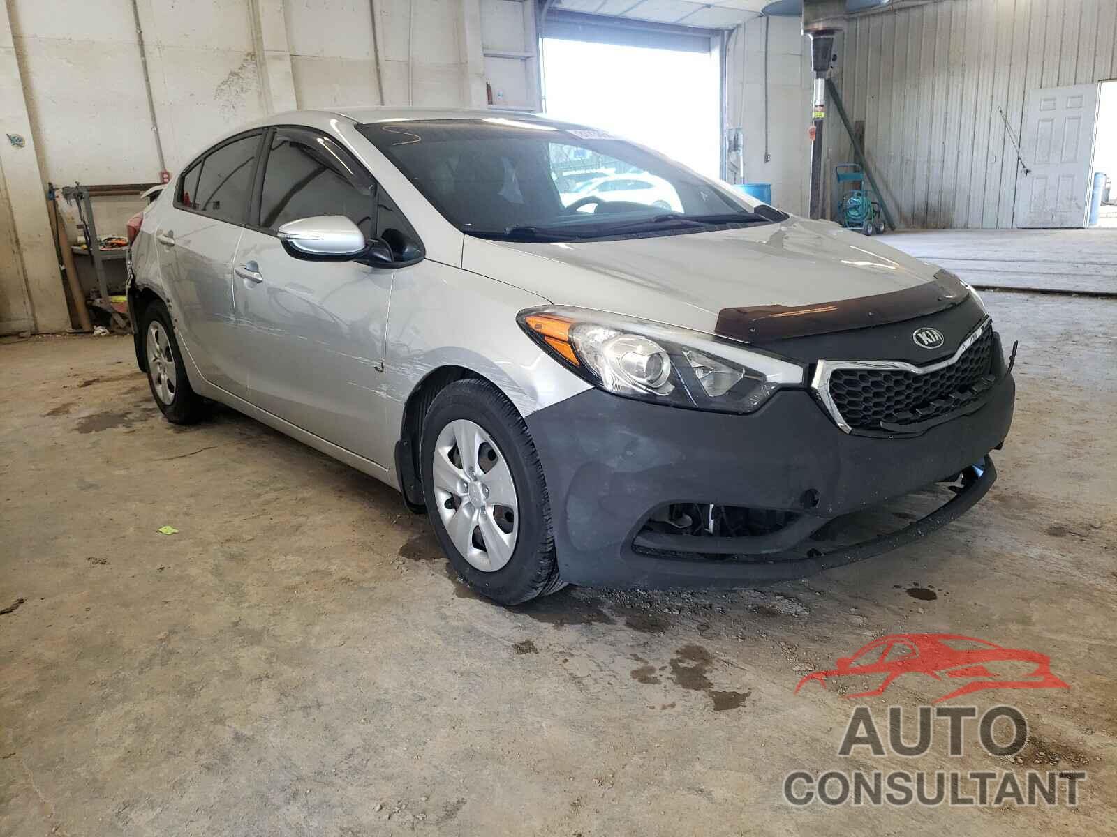 KIA FORTE 2016 - KNAFX4A66G5572183