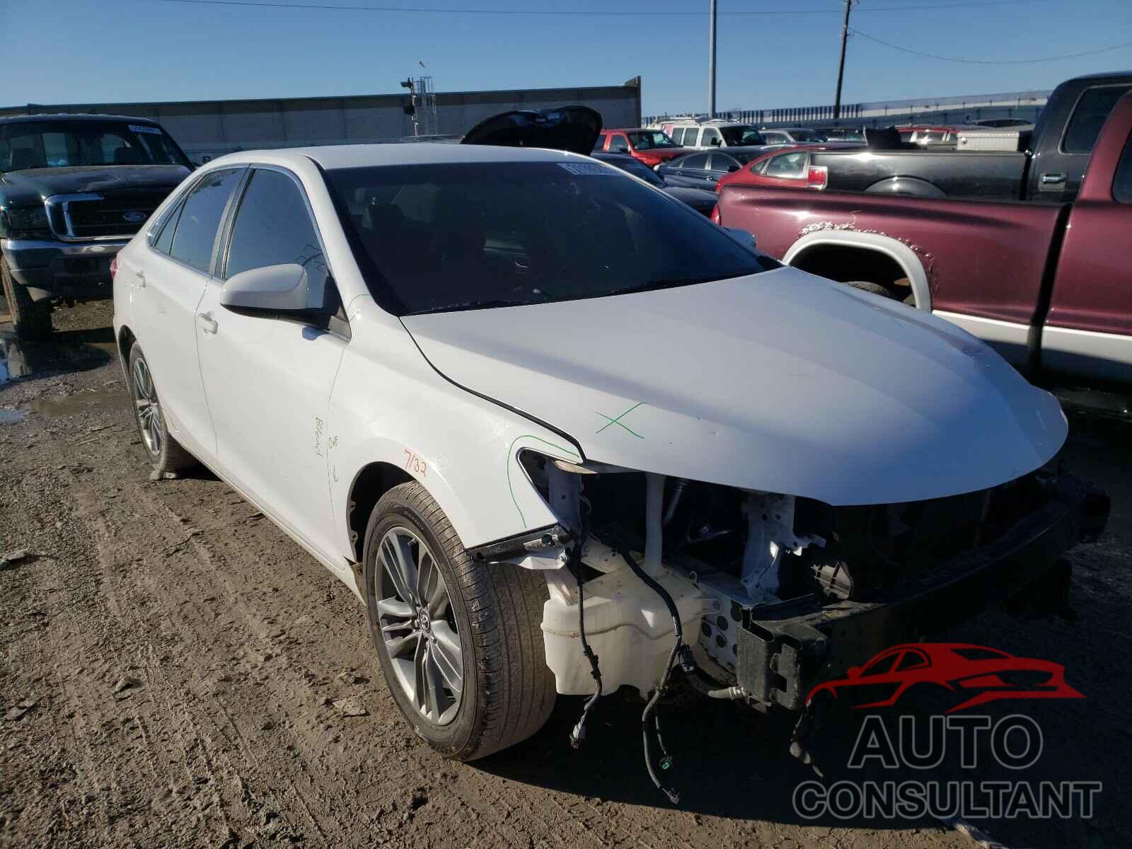 TOYOTA CAMRY 2016 - 3TMCZ5AN1KM282708