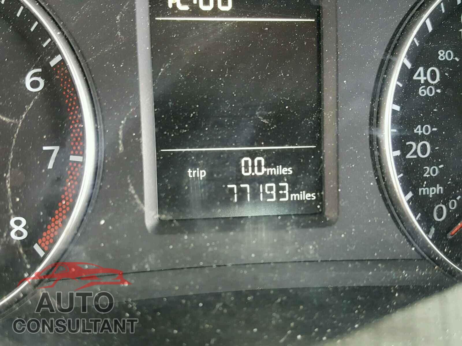 VOLKSWAGEN PASSAT 2015 - 1VWAT7A32FC044339