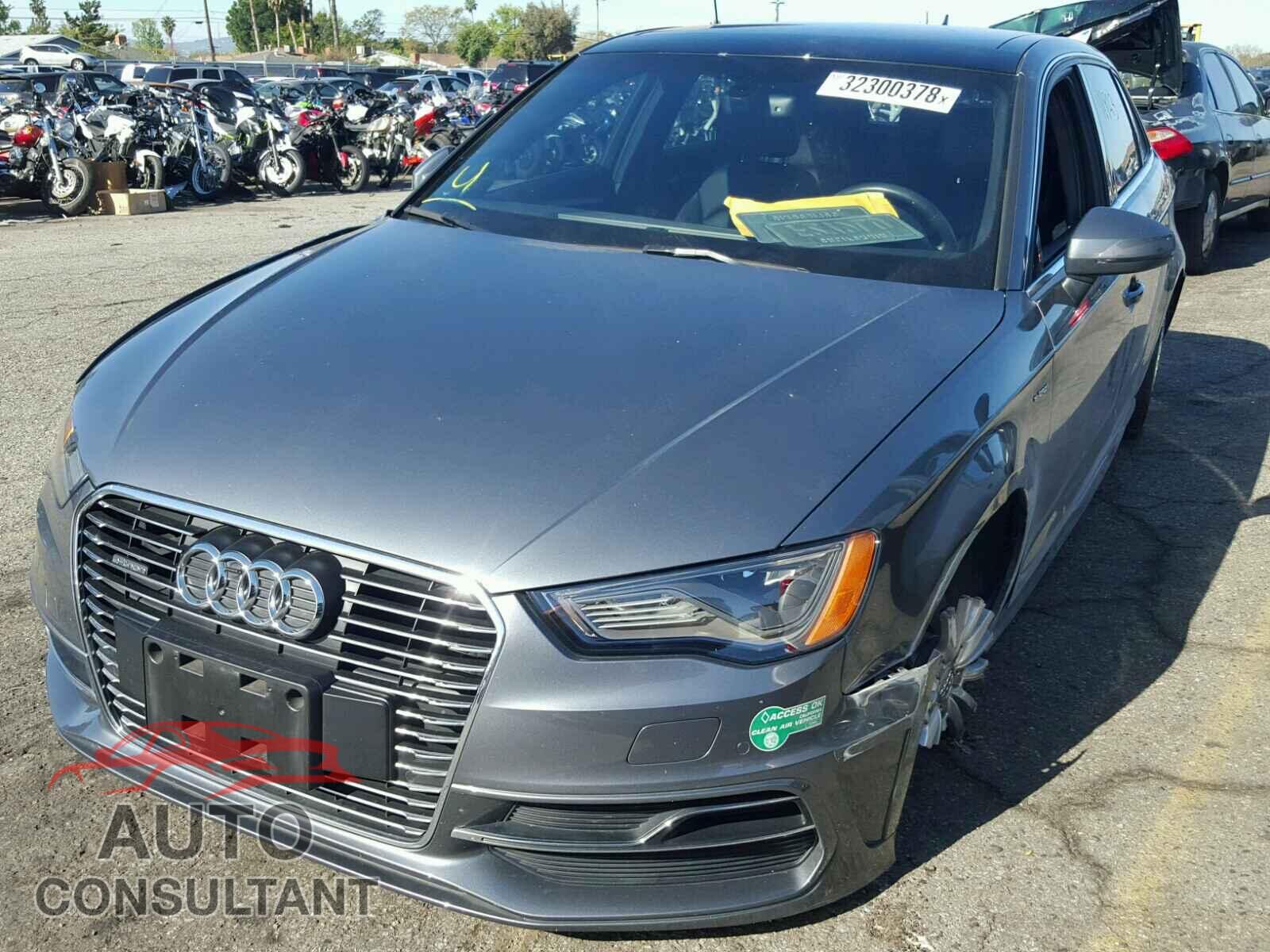 AUDI A3 2016 - WAUMPBFF5GA119751